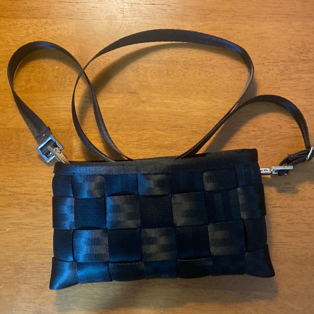Harvey seatbelt bag